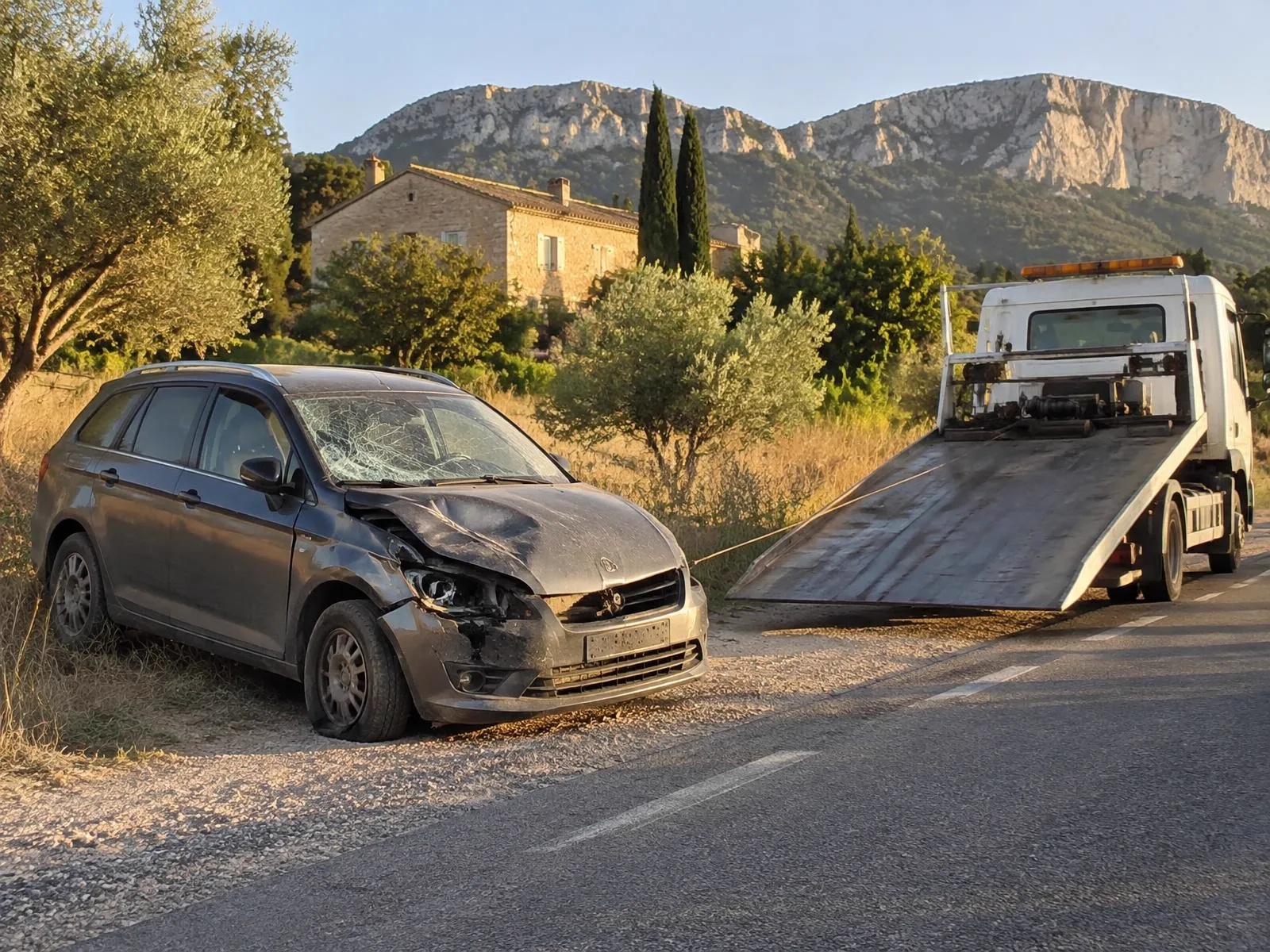 Véhicule accidenté à enlever dans le Vaucluse